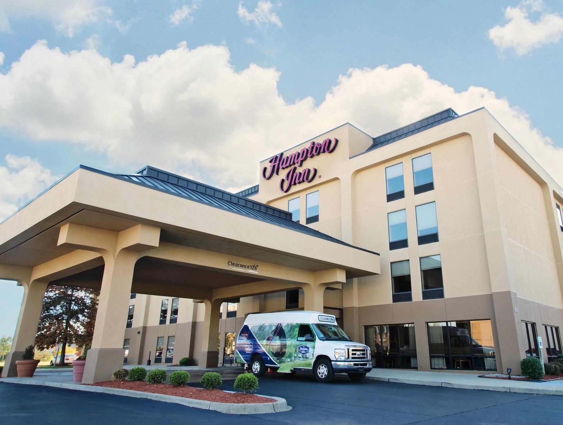 Hampton Inn Louisville Airport Fair/Expo Center Extérieur photo