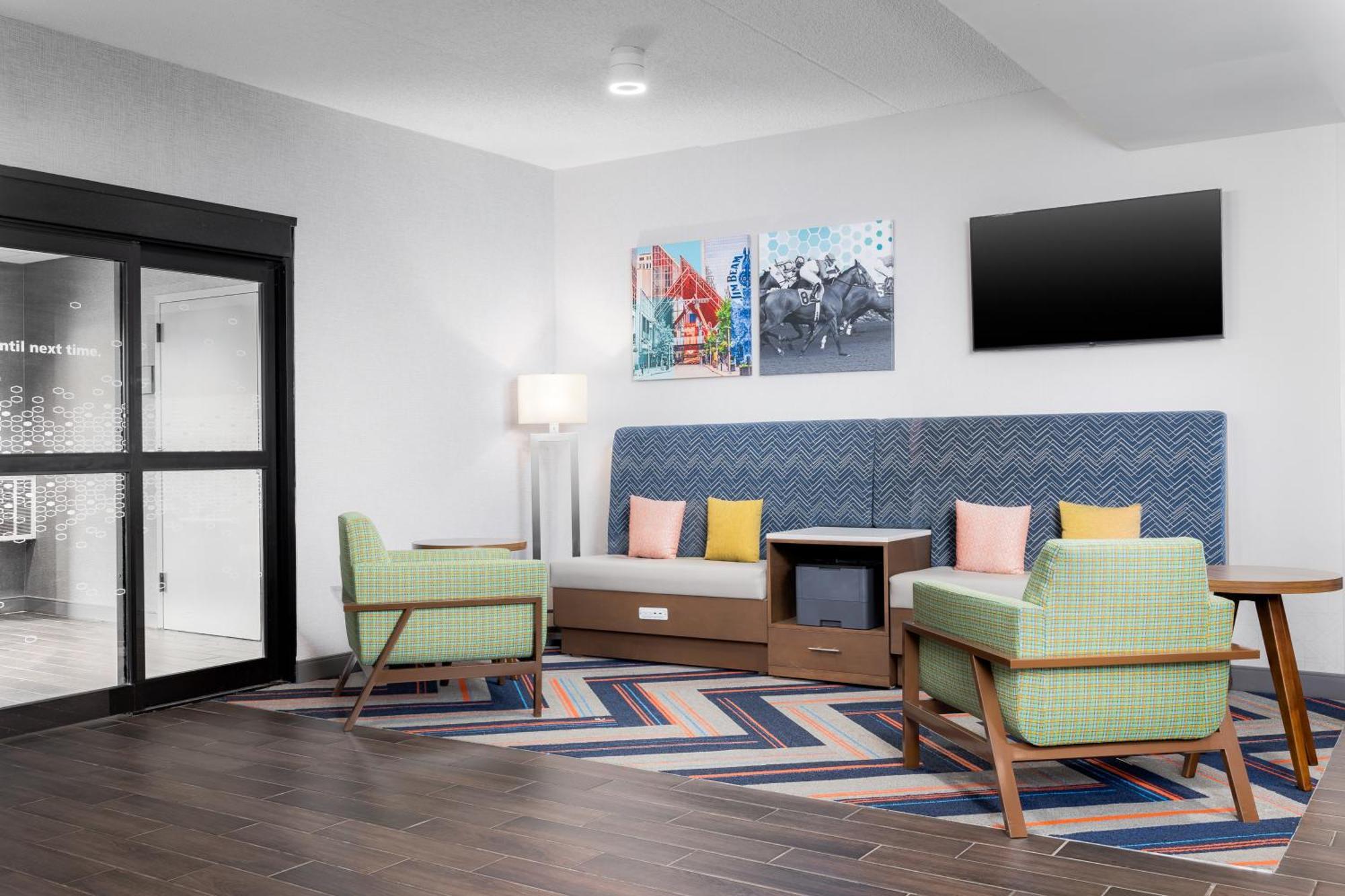 Hampton Inn Louisville Airport Fair/Expo Center Extérieur photo