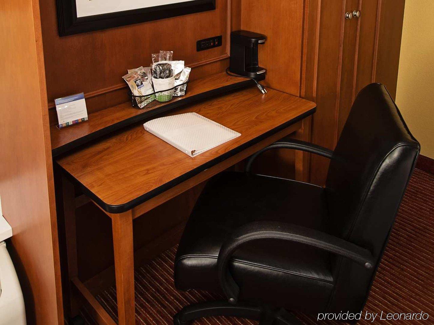 Hampton Inn Louisville Airport Fair/Expo Center Extérieur photo