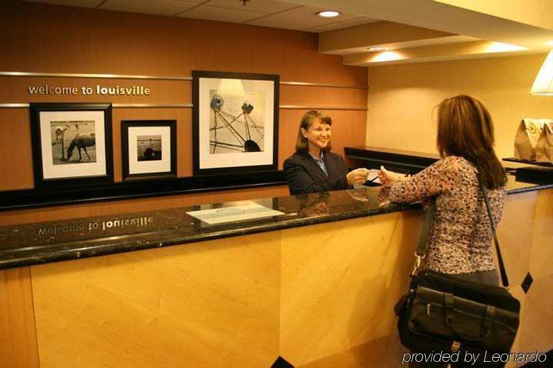 Hampton Inn Louisville Airport Fair/Expo Center Intérieur photo