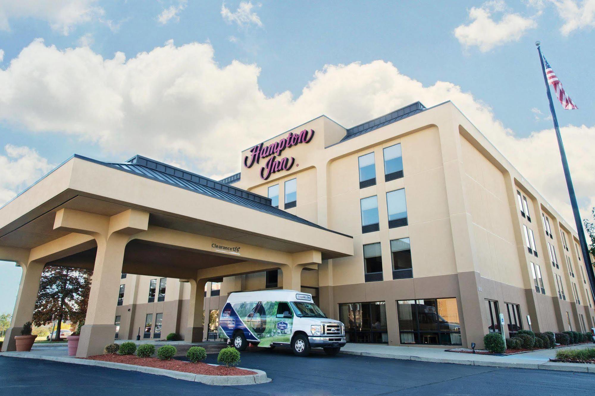 Hampton Inn Louisville Airport Fair/Expo Center Extérieur photo